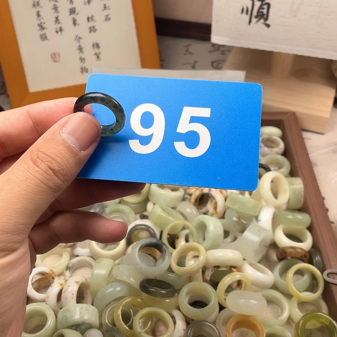 蛇纹石玉合金颈饰