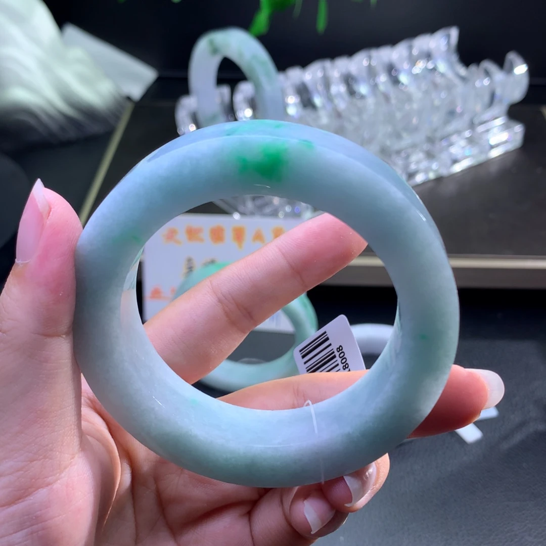 未镶嵌翡翠手镯定制翡翠