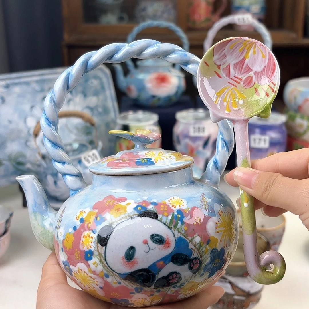 爱***族景德镇手绘高温釉下彩陶瓷茶具