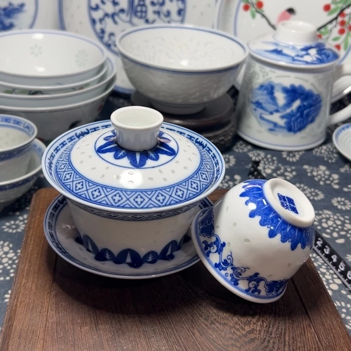 陶青花玲珑三才盖碗一个小茶杯