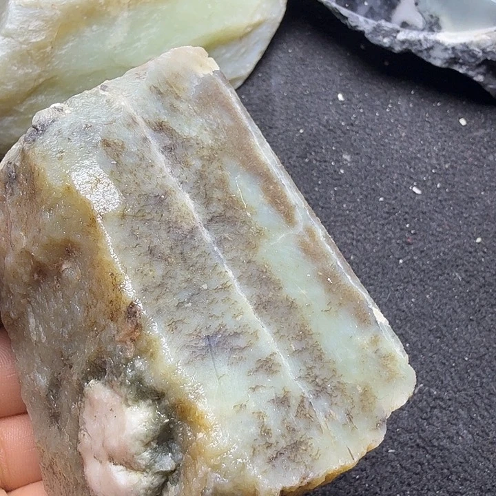 和田玉（糖玉）未镶嵌珠宝半成品
