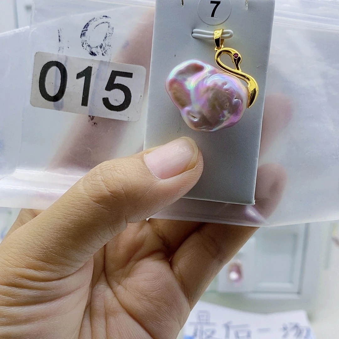 淡水珍珠颈饰合金