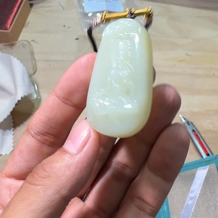 未镶嵌和田玉（糖玉）车挂