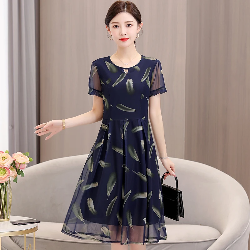 夏季透气显瘦连衣裙中长款妈妈装遮肉夏季时尚清凉百搭印花裙子