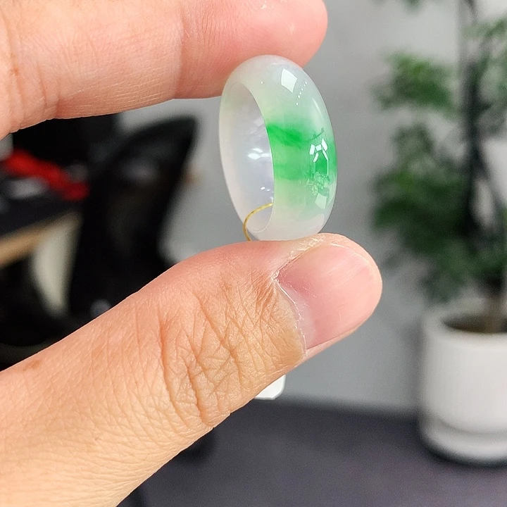 翡翠未镶嵌戒指11号