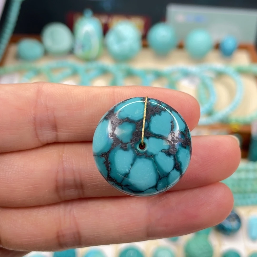 绿松石未镶嵌挂件