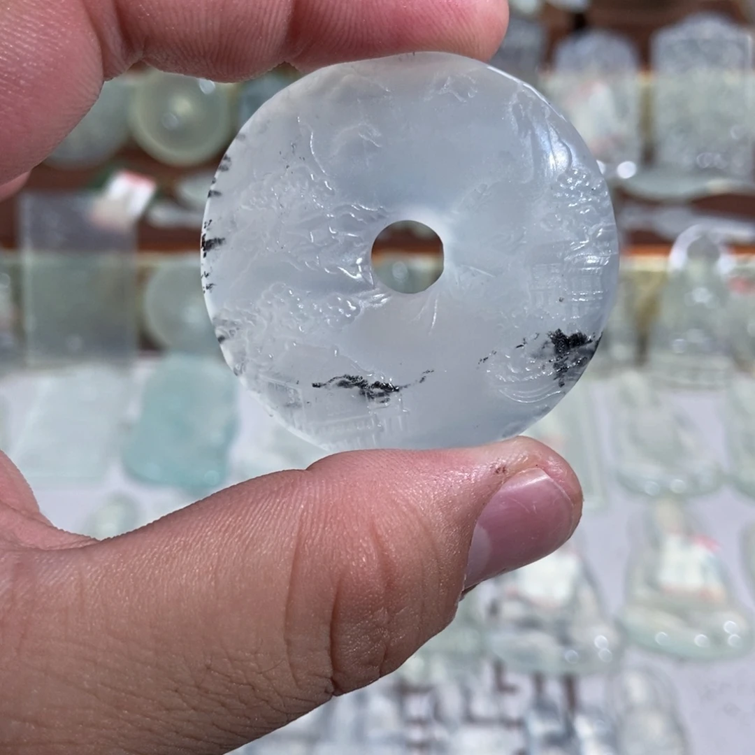 蛇纹石玉未镶嵌颈饰