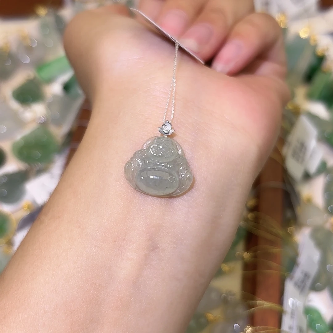 翡翠18K金镶嵌颈饰佛公