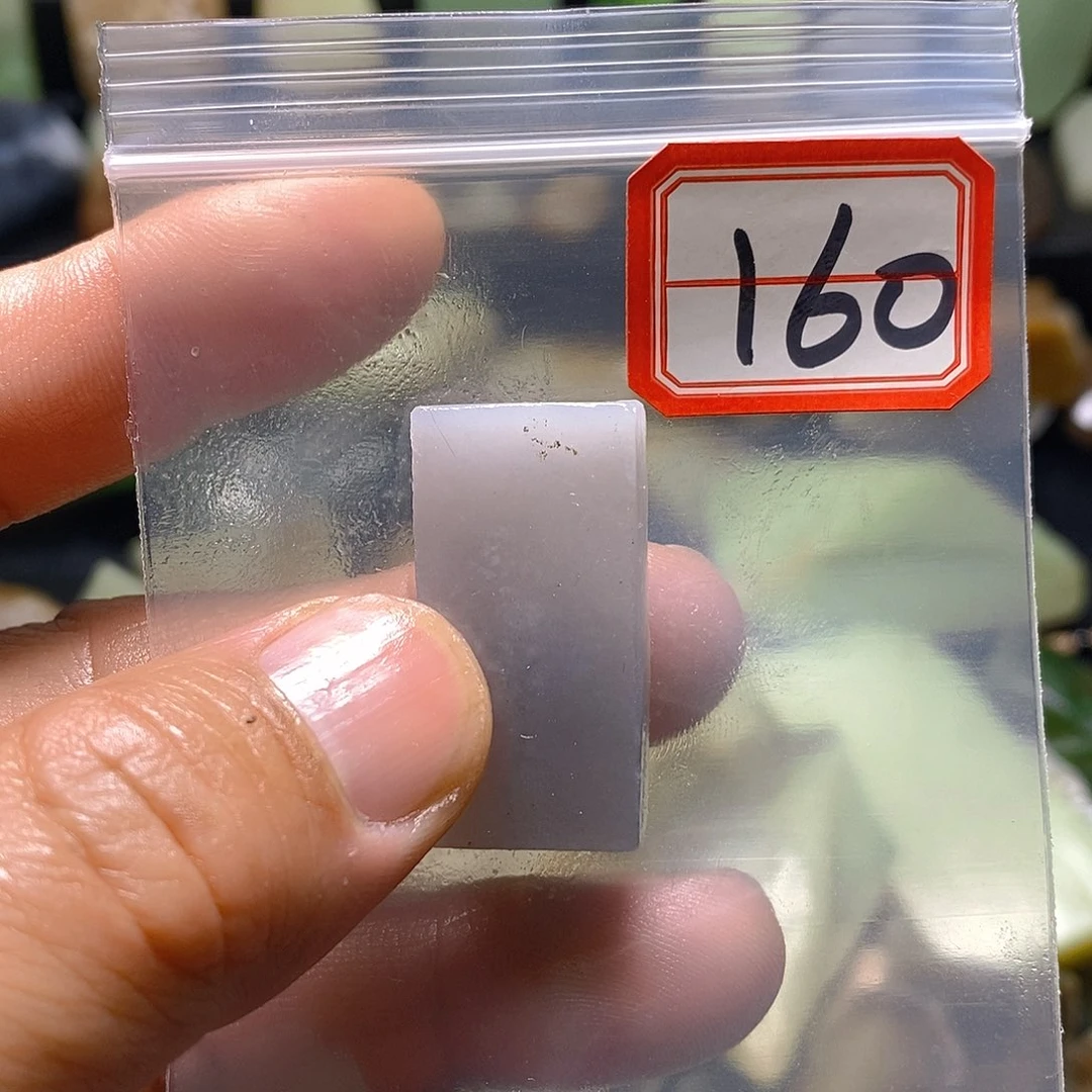 千***与和田玉（糖玉）未镶嵌珠宝半成品