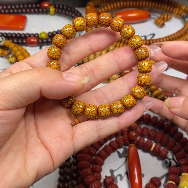 D***W吊坠星月菩提老星月10