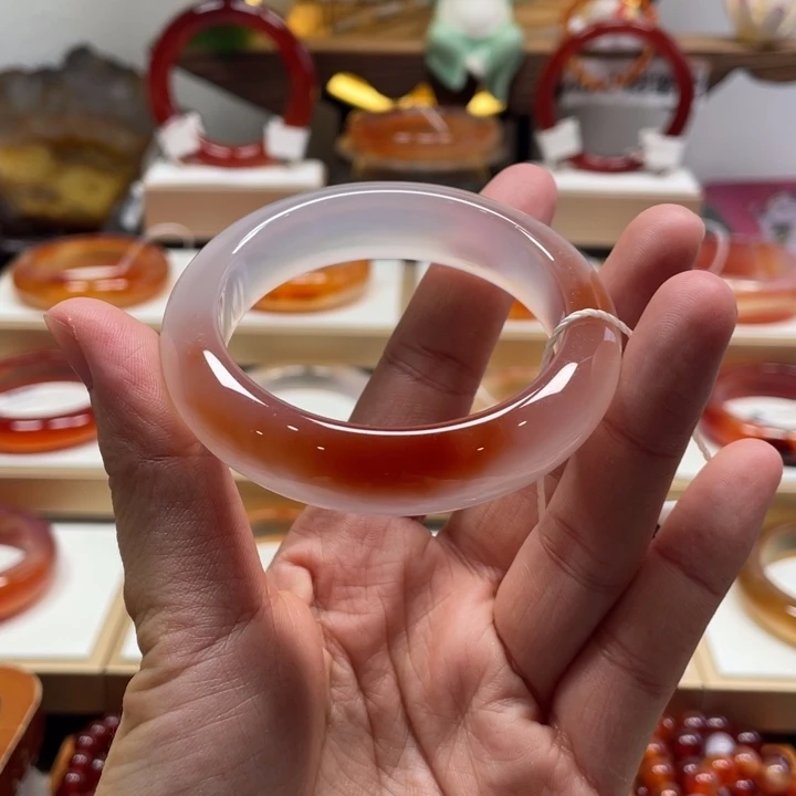 玛瑙/玉髓未镶嵌手镯