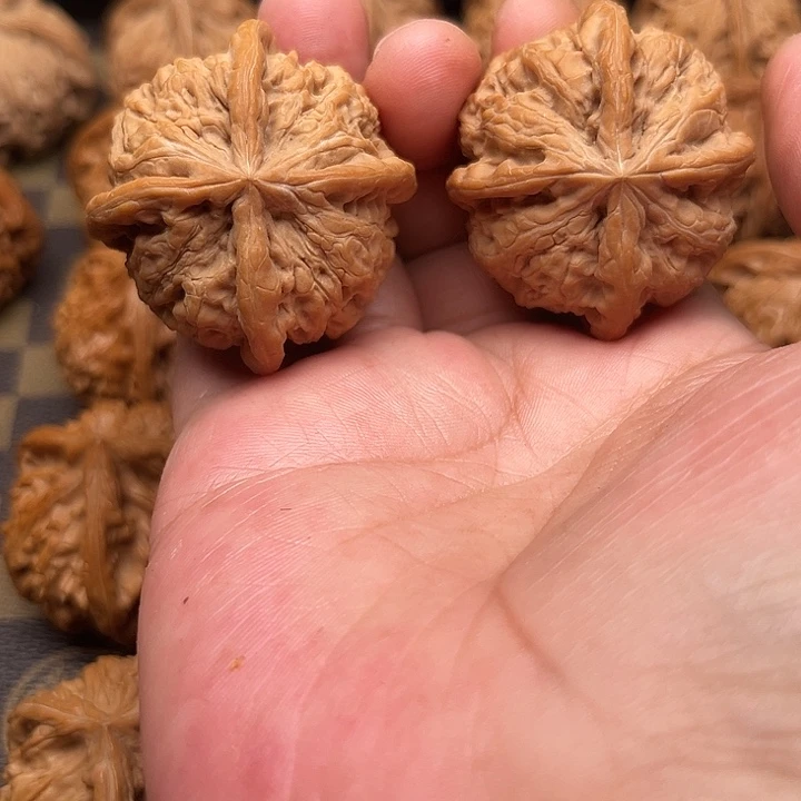 吊坠文玩核桃你们都在