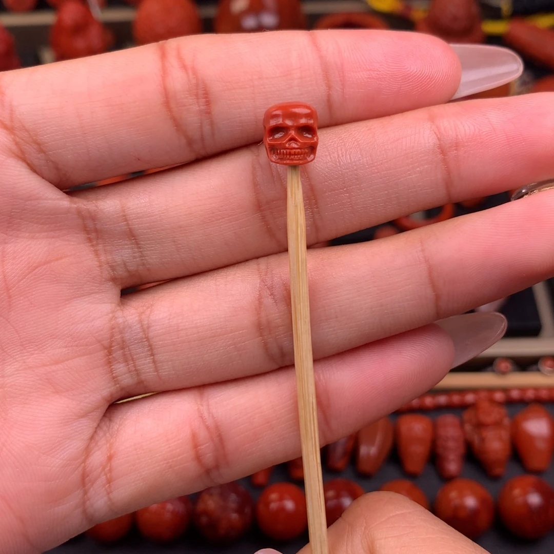 南红玛瑙未镶嵌骷髅头7+