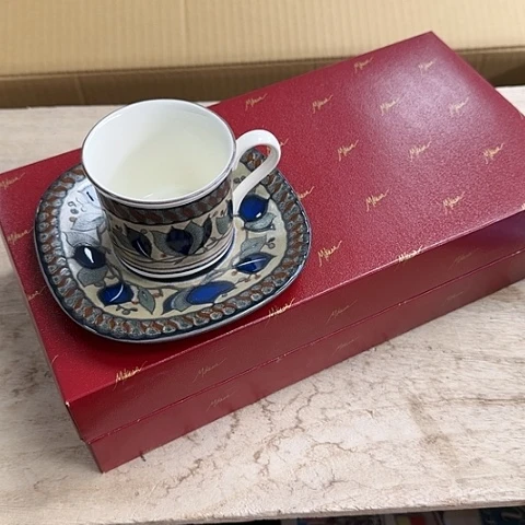 ?**思精品瓷器。
