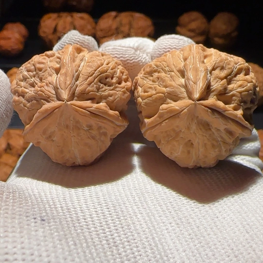 把件文玩核桃虎头奔36