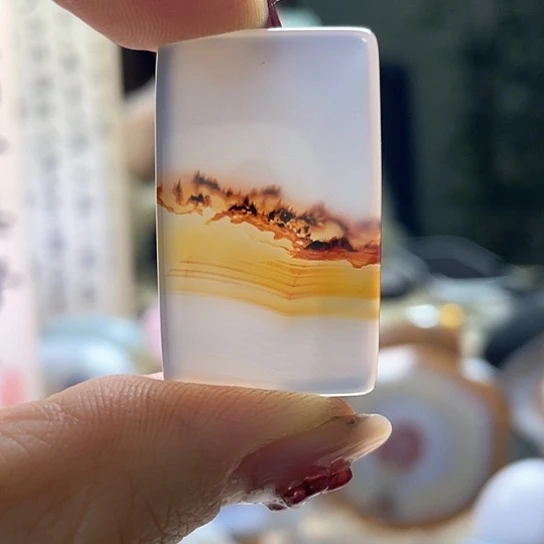 玛瑙/玉髓颈饰未镶嵌