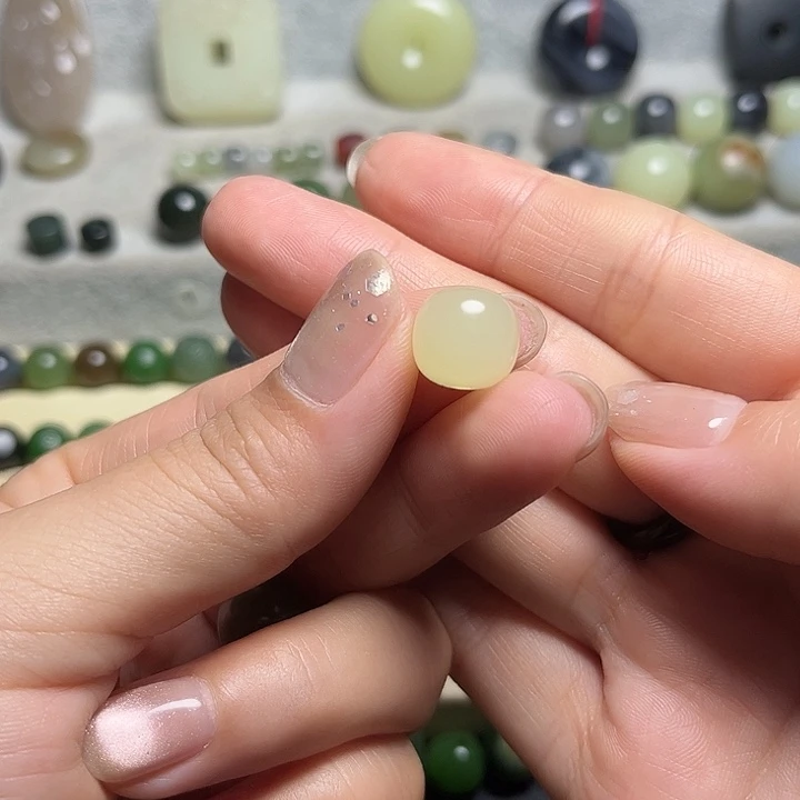 未镶嵌手链和田玉系****制