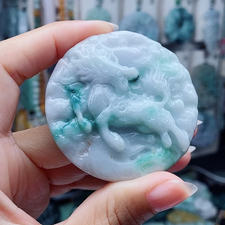 翡翠未镶嵌颈饰翡翠