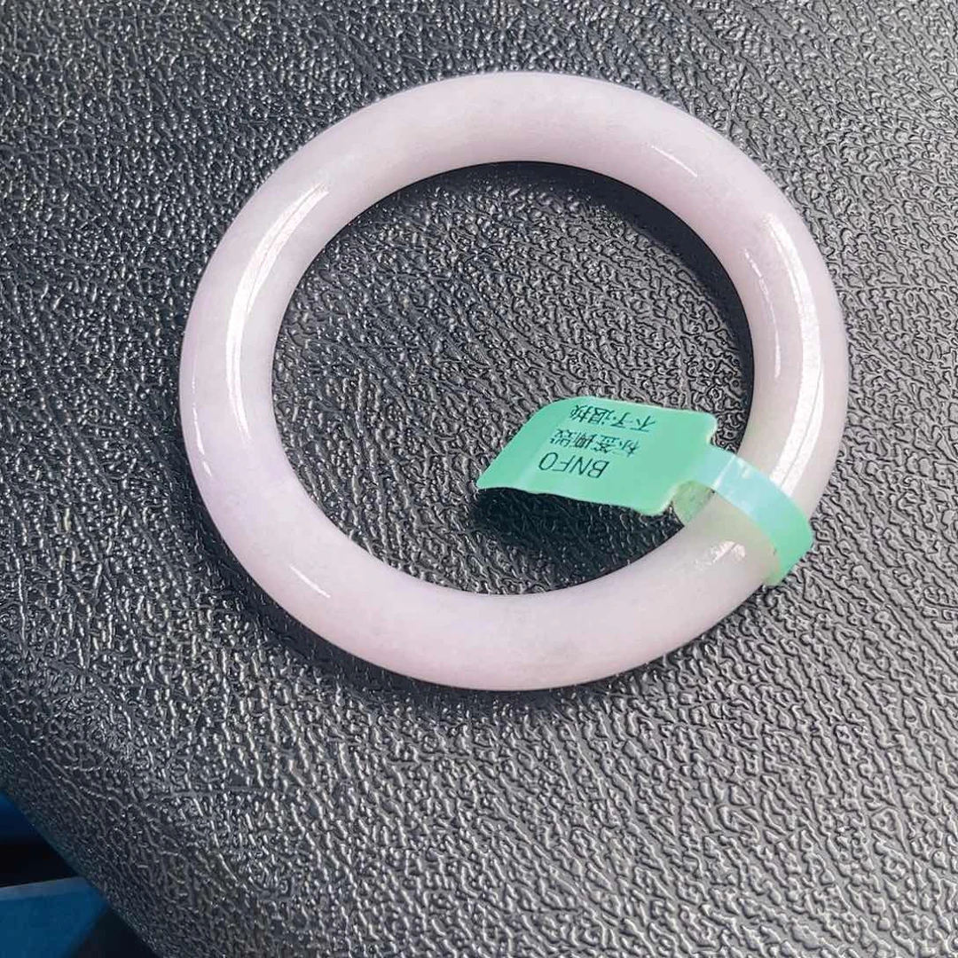 未镶嵌手镯翡翠小*密