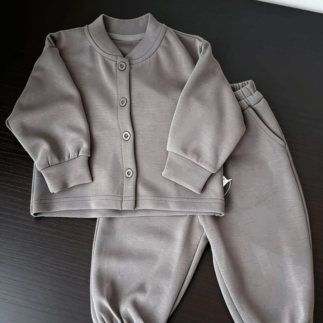 A90深色儿童上衣