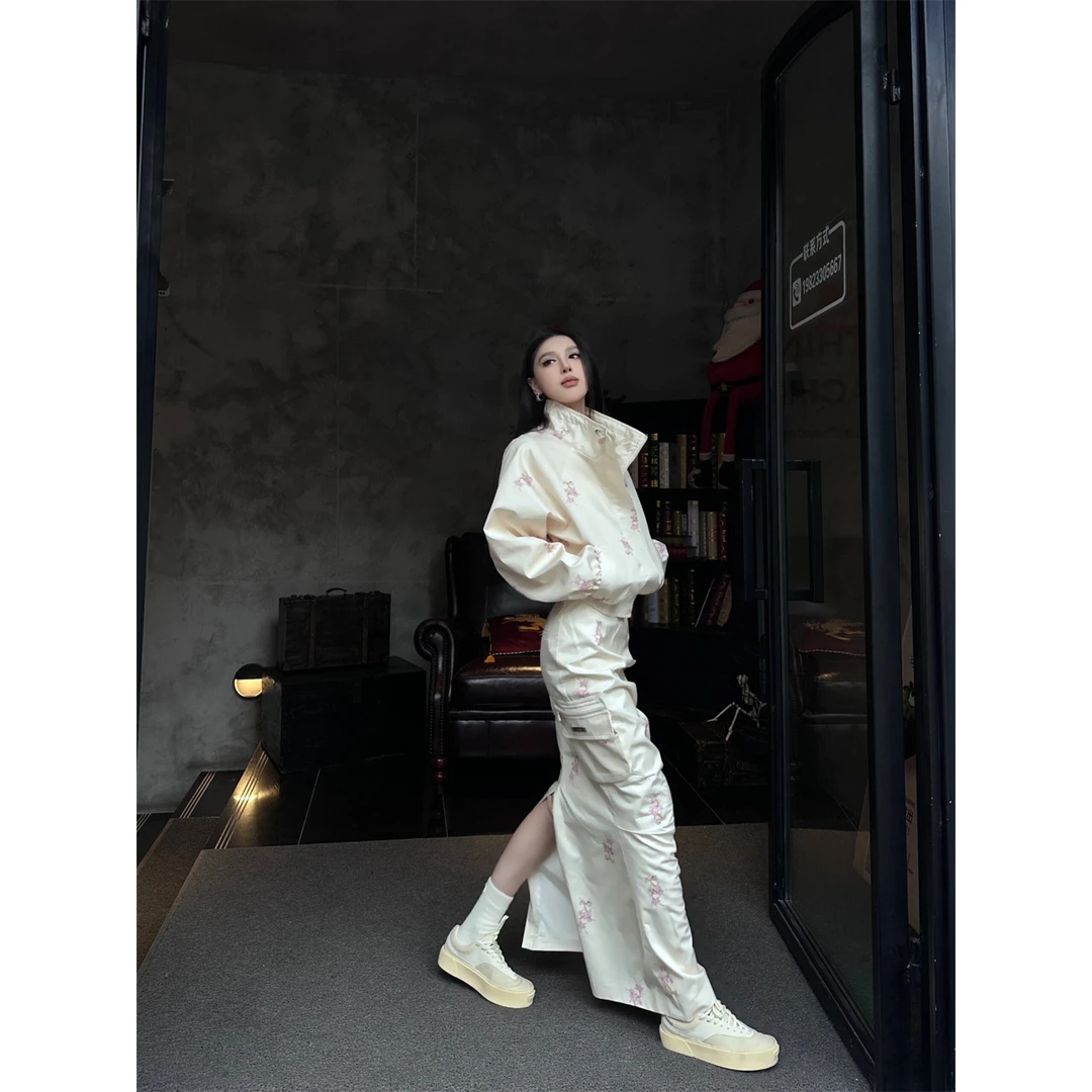 美式休闲运动印花冲锋衣开衫外套春季新款纯欲风高腰半身裙套装女