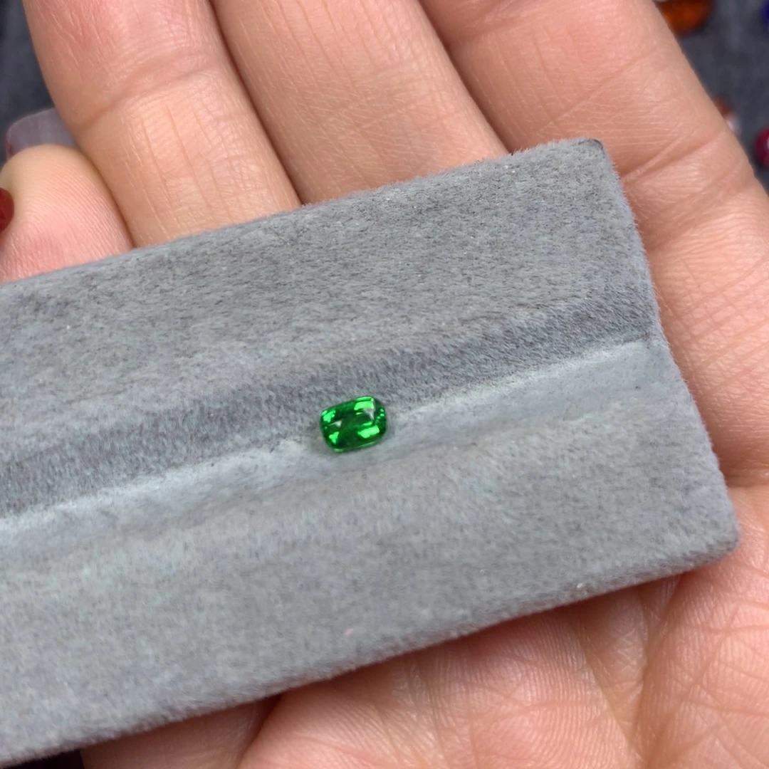 石榴石裸石未镶嵌沙弗莱