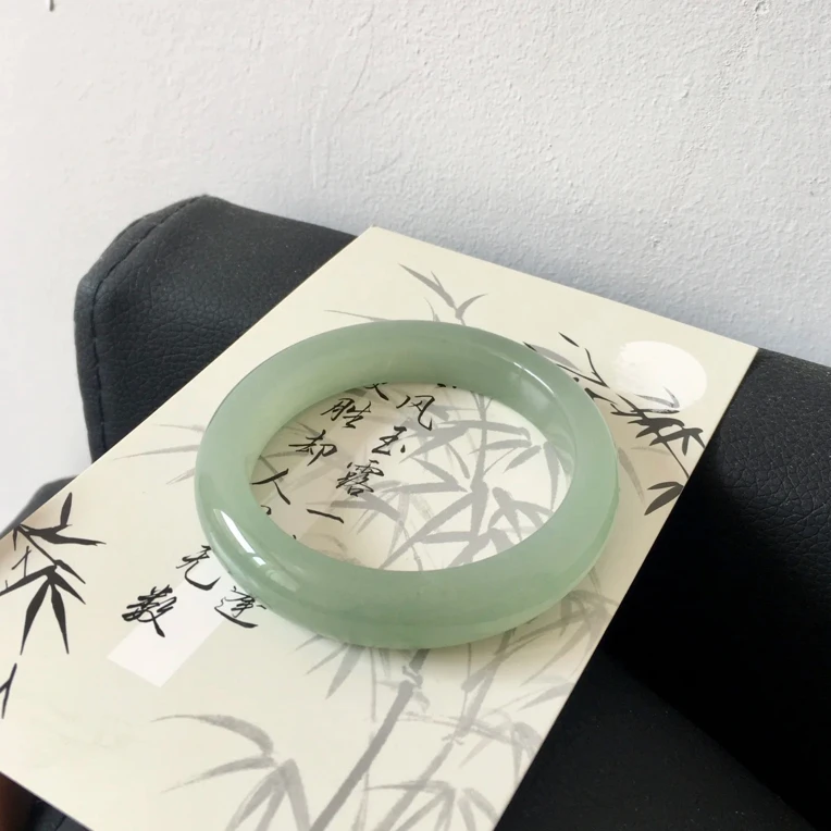 新疆天然老坑细料东陵玉镯保天然晴水百搭款式