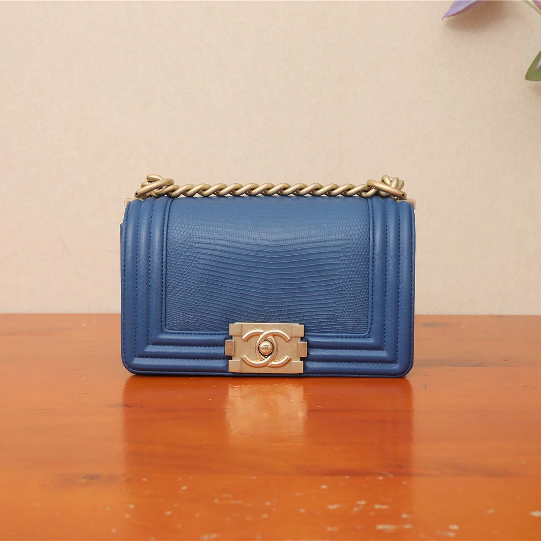 95新 Chanel/香奈儿 小花双双 Leboy 小号 蓝色 蜥蜴皮 24开 金扣