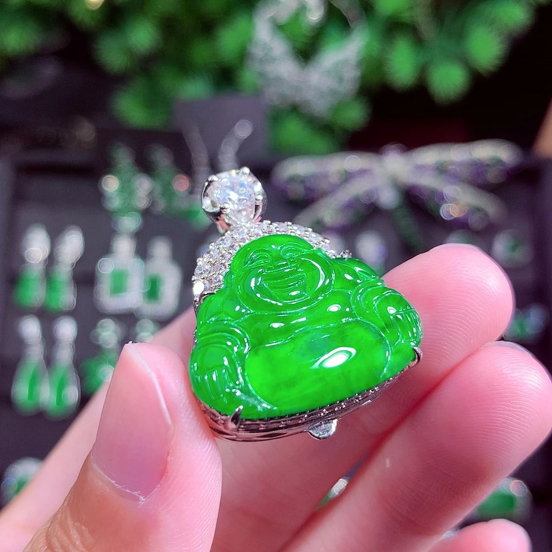 颈饰未镶嵌翡翠天然