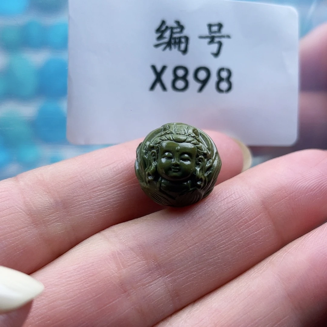 雅***燕绿松石未镶嵌珠宝奇石