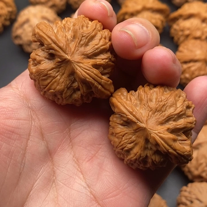 文玩核桃吊坠核王37