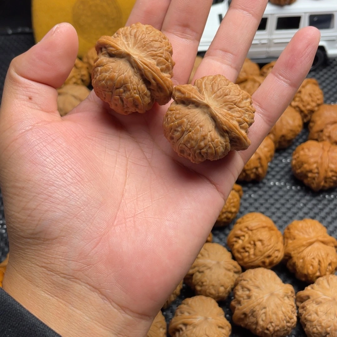 没***达文玩核桃把件血麒麟39➕全