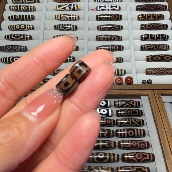 未镶嵌颈饰玛瑙/玉髓