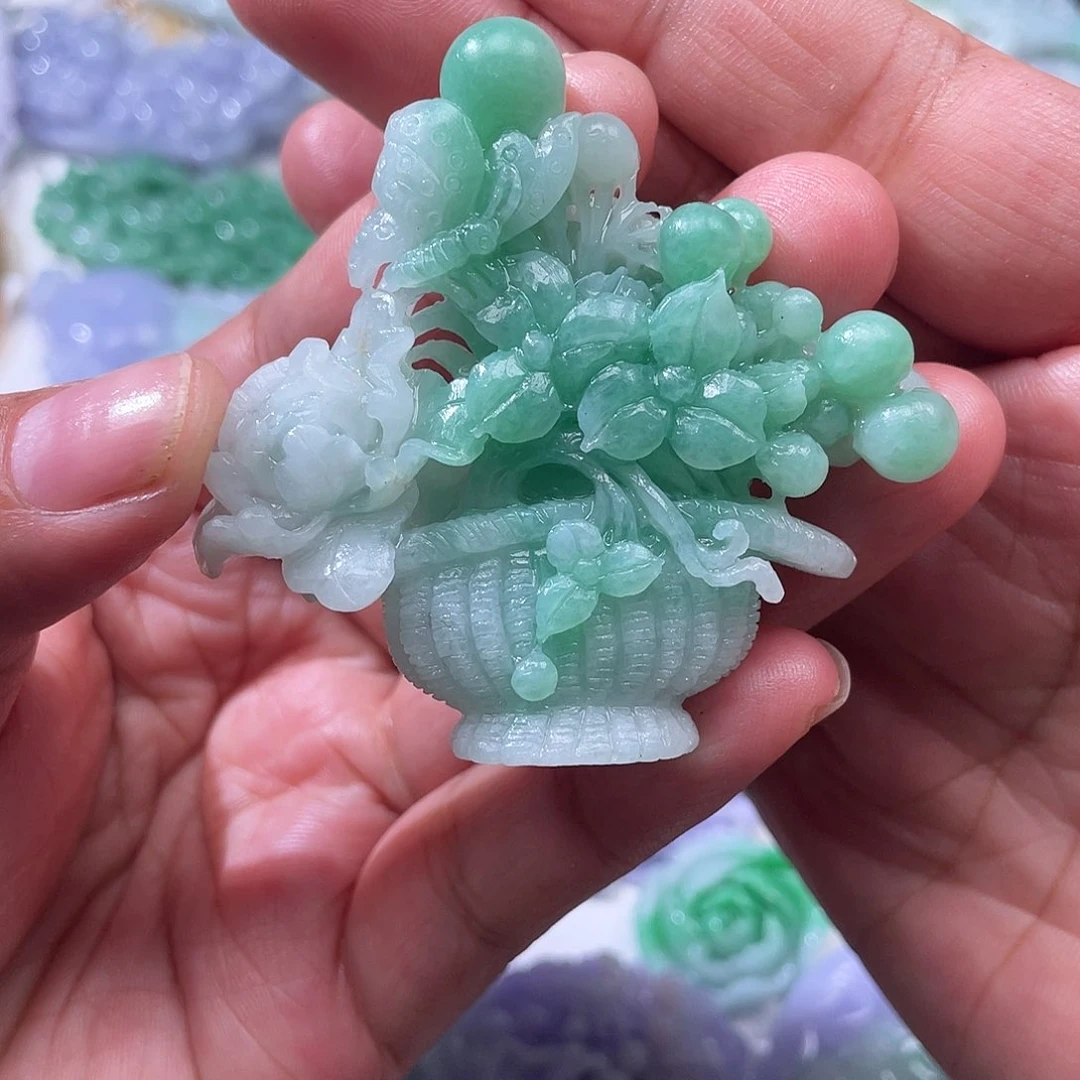 翡翠未镶嵌颈饰万*
