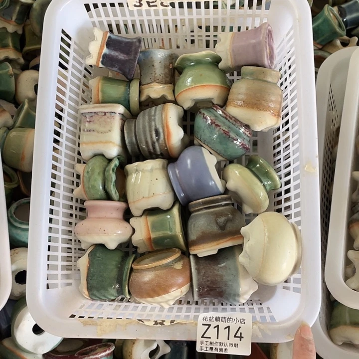 花盆紫砂114微瑕品口径3厘米左右的口不圆