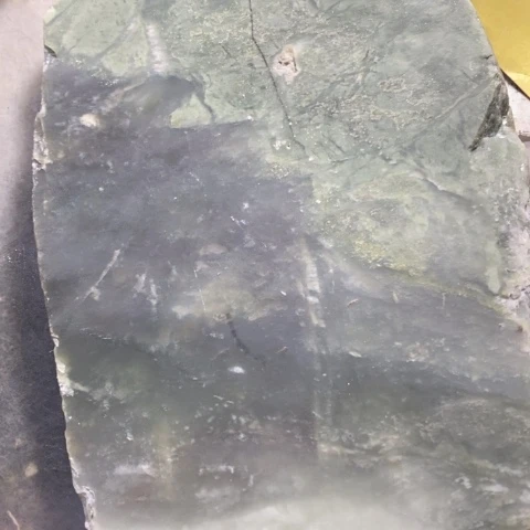 未镶嵌和田玉（糖玉）挂件