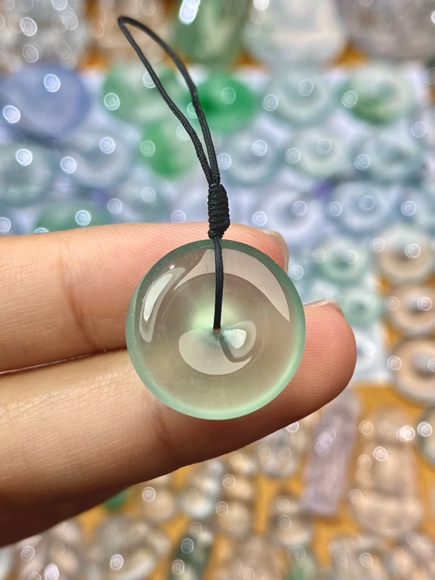天然好点a货翡翠平安扣橄榄绿精品厚扣子 尺寸：19.2-6