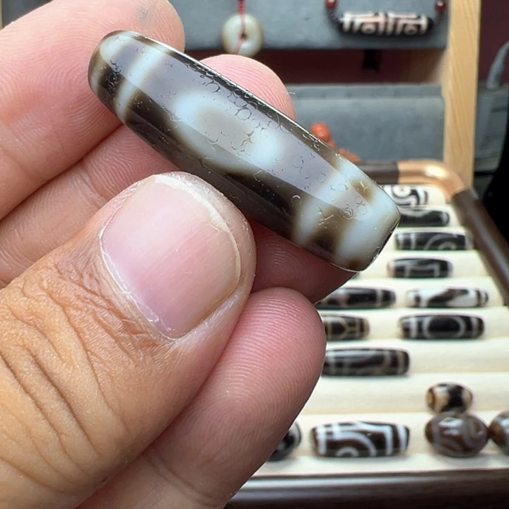 玛瑙/玉髓颈饰未镶嵌三*