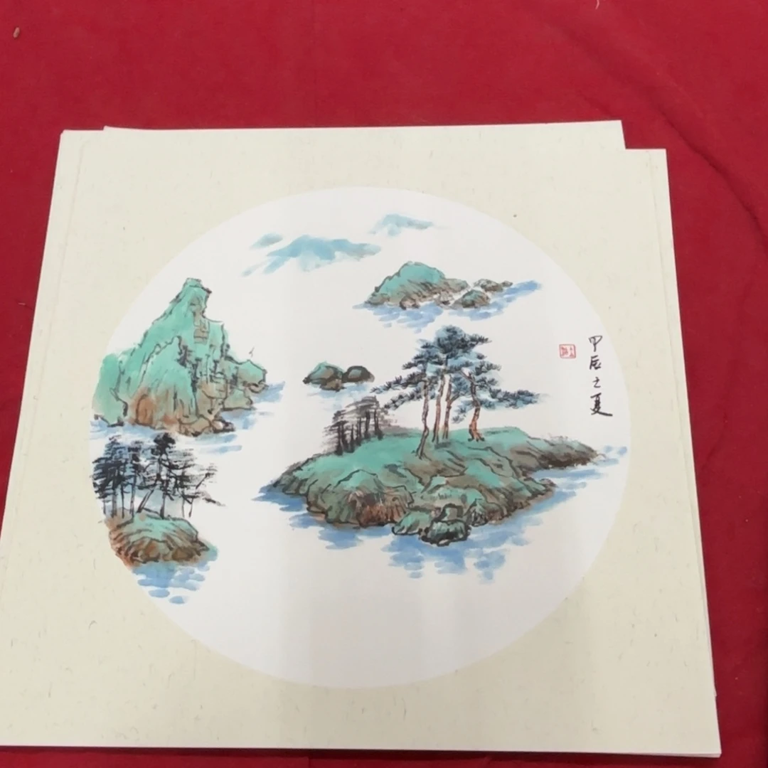 国画花鸟的翅膀是由两只