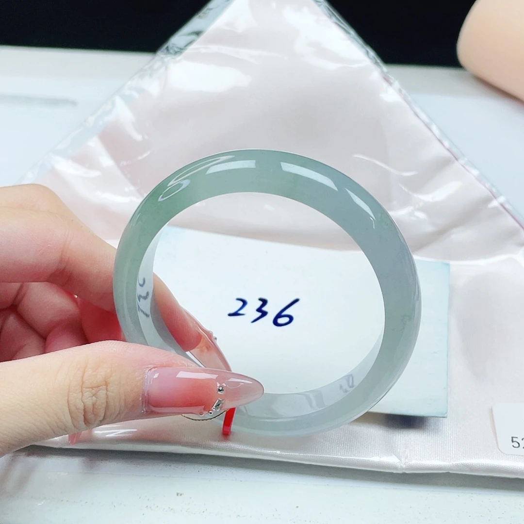 未镶嵌手镯翡翠52+