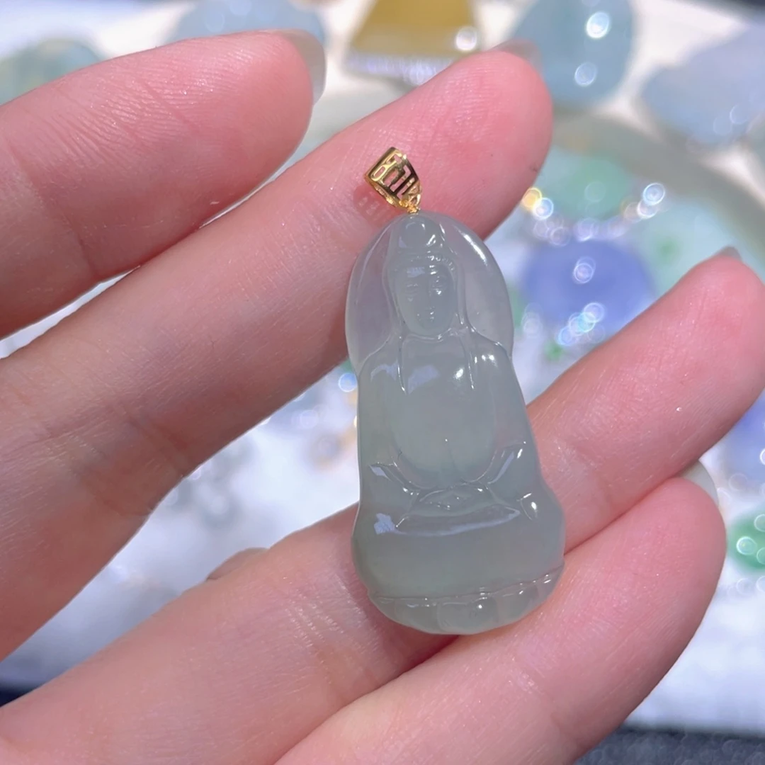 翡翠18K金镶嵌颈饰翡翠