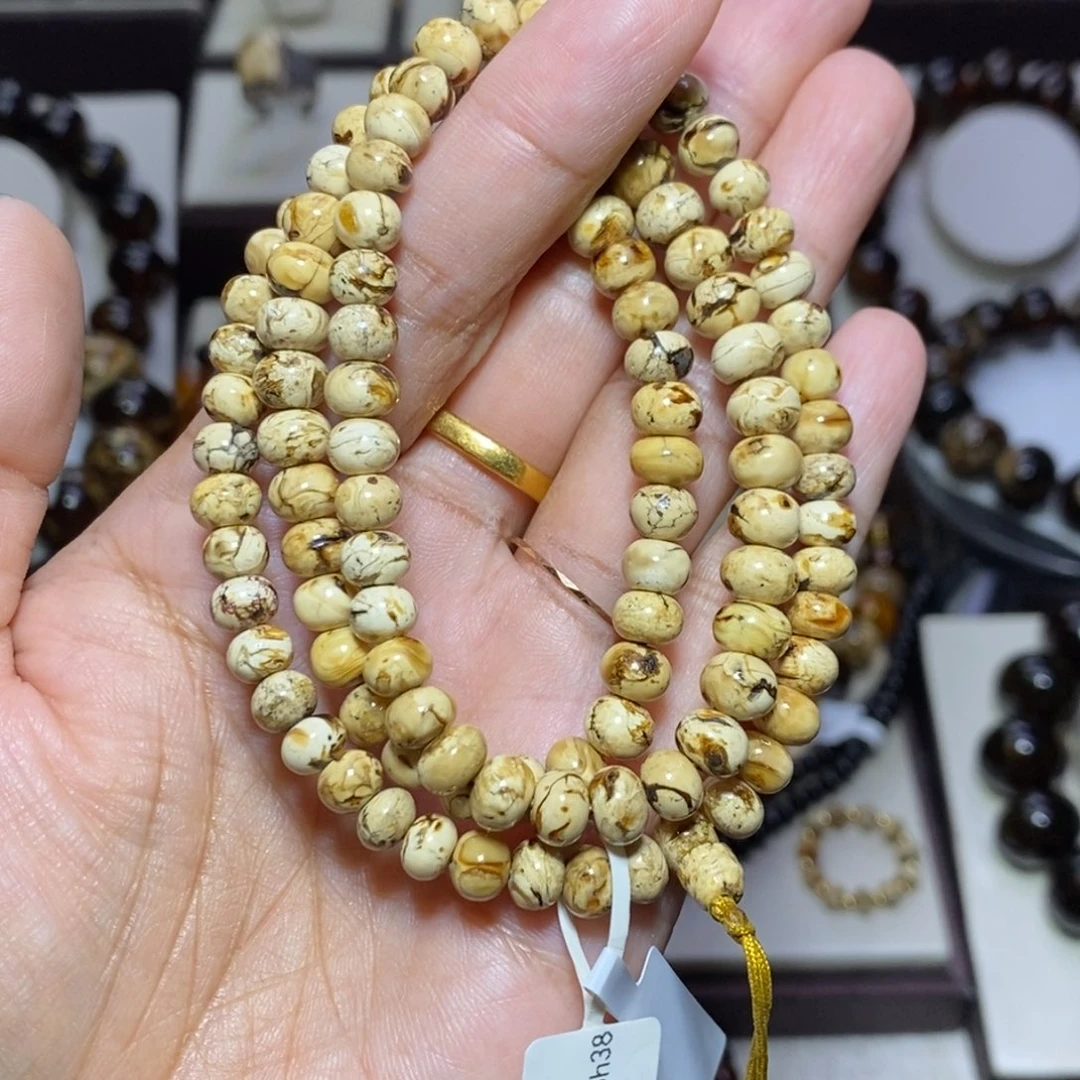 八***帆裸石琥珀未镶嵌精品干白花6mm
