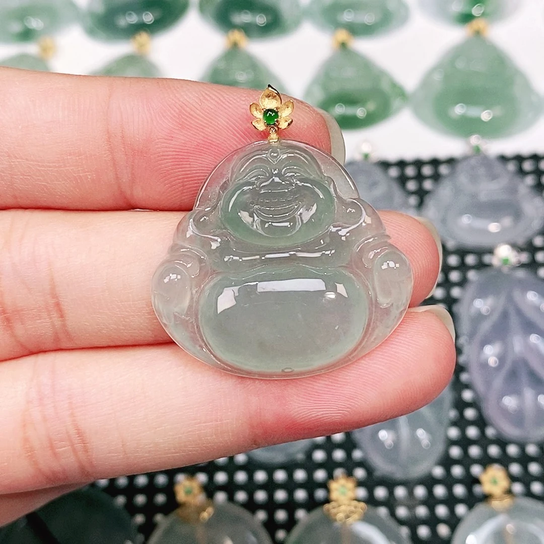 颈饰18K金镶嵌翡翠
