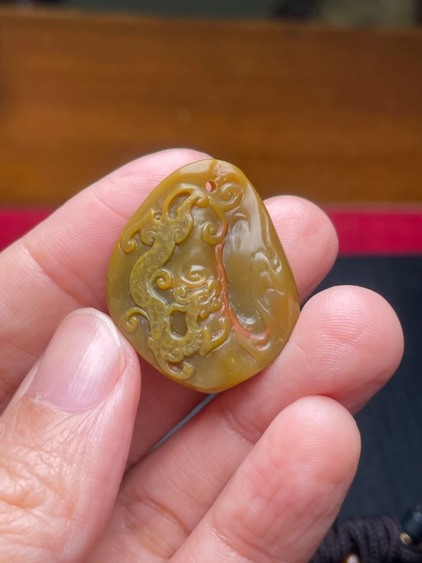 蛤蟆皮螭虎田黄