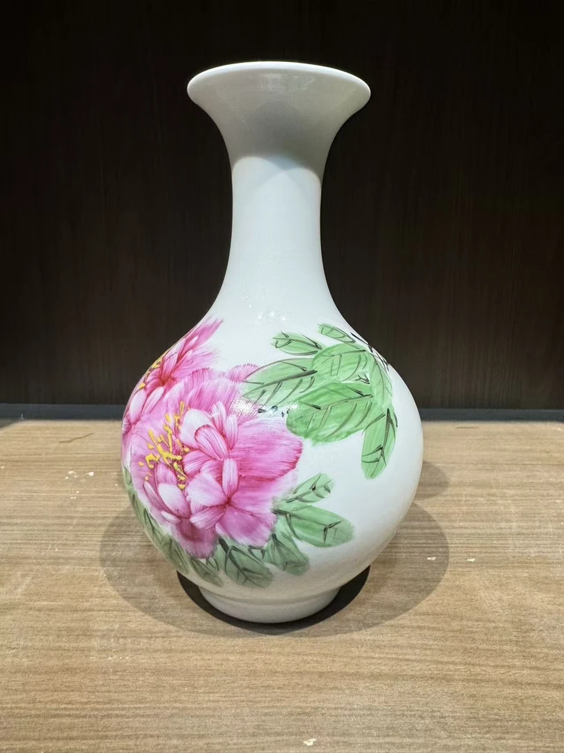 手工中式风格陶瓷花瓶-1