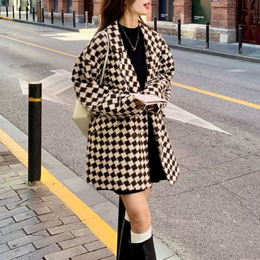 千鸟格呢子大衣女装新款爆款秋冬季气质高级感宽松毛呢西装厚外套