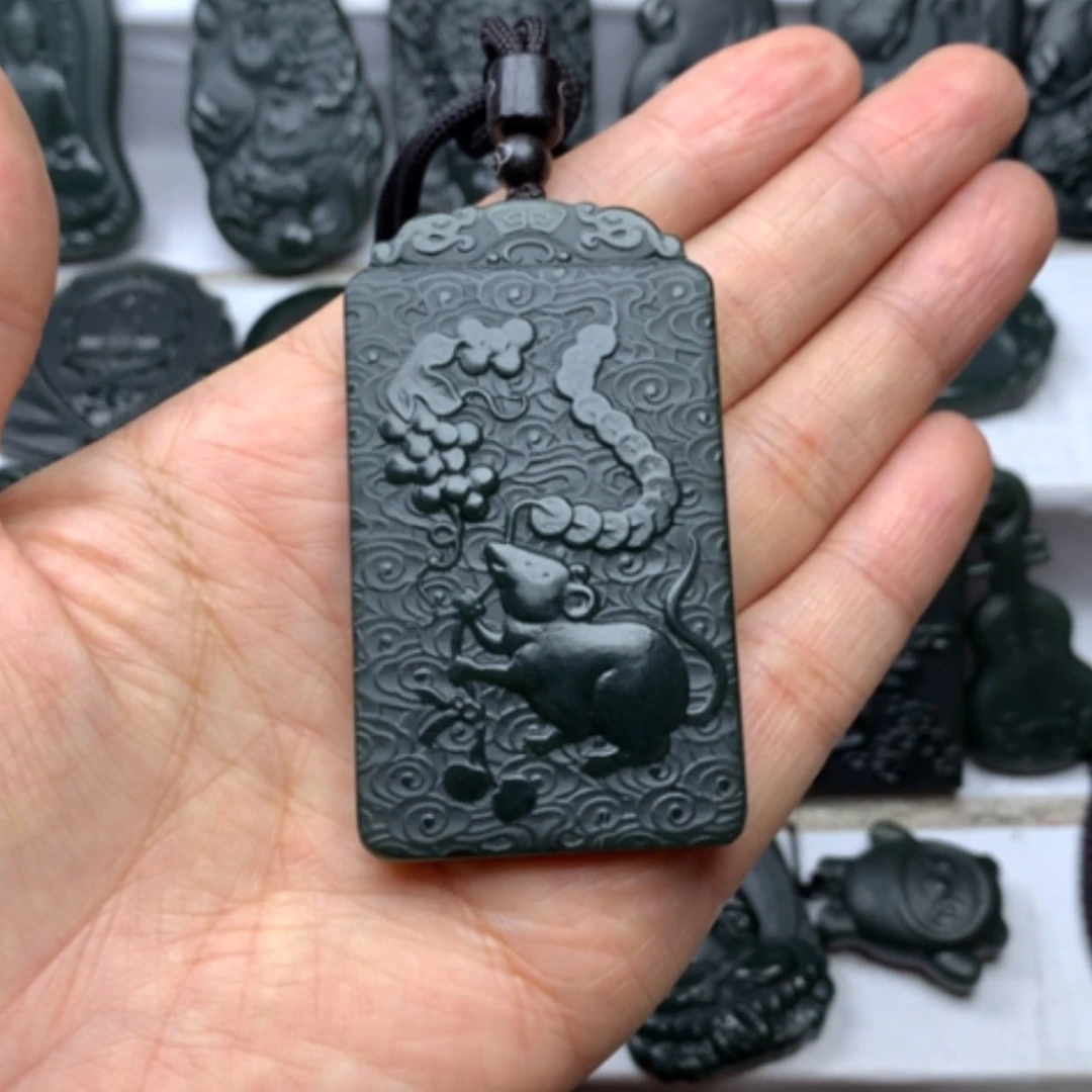 【闪购商品】颈饰未镶嵌和田玉双面雕刻