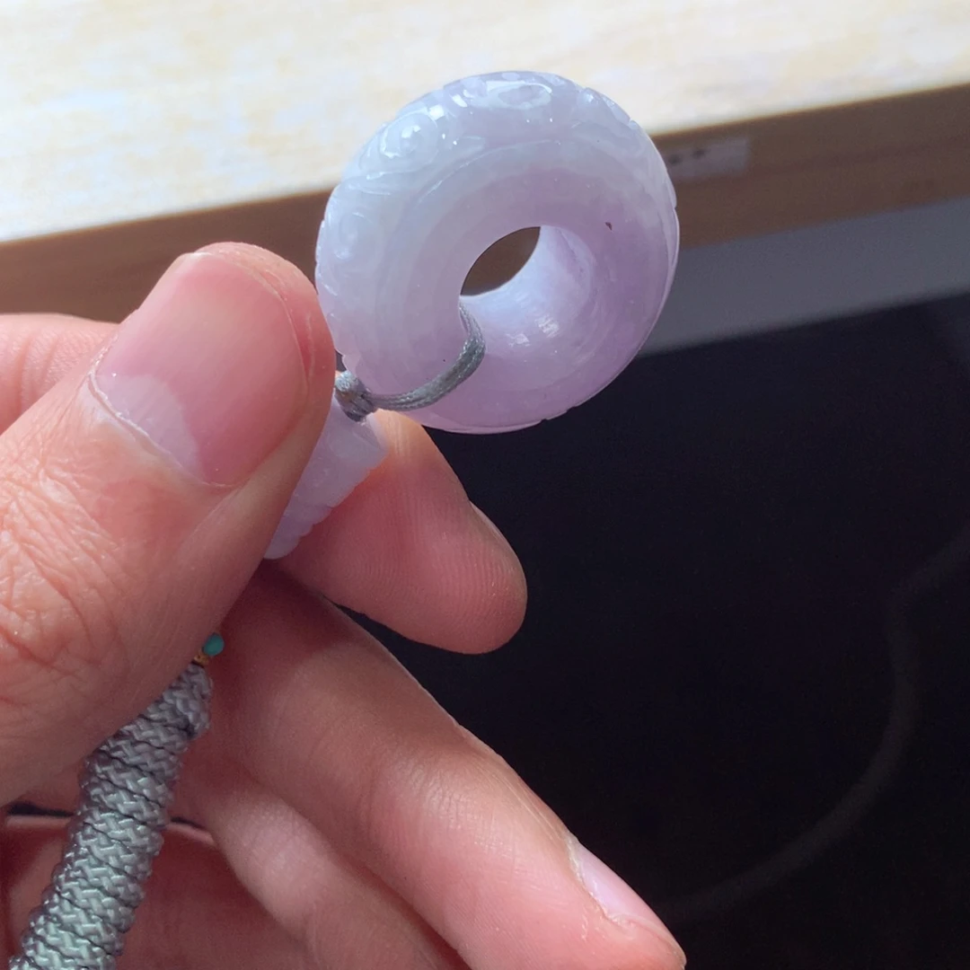 翡翠颈饰未镶嵌吊坠