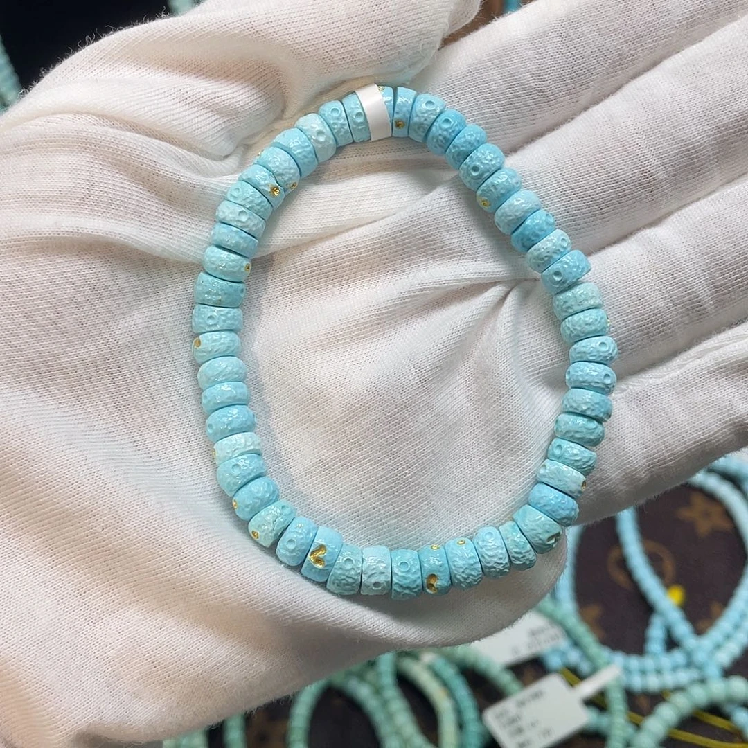 恩***恩绿松石未镶嵌珠宝奇石