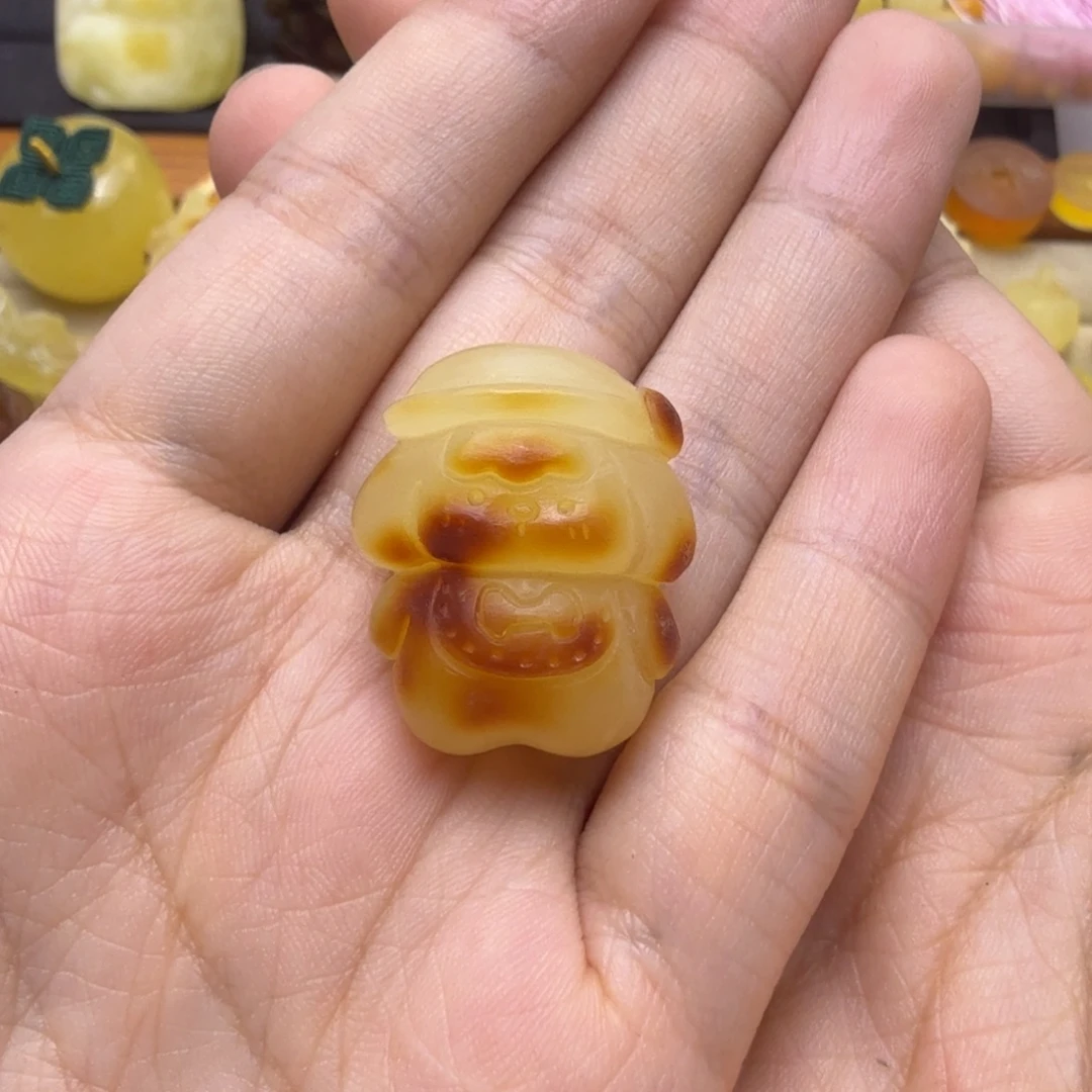 蜜蜡未镶嵌珠宝奇石